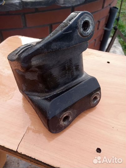 Подушка двигателя Honda CR-V 2