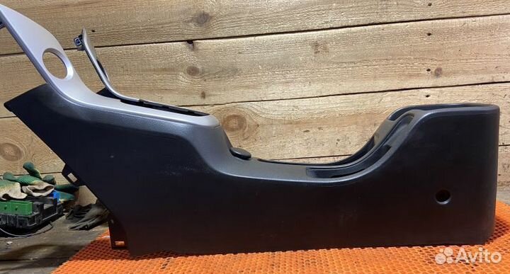 Консоль центральная Chevrolet Cruze