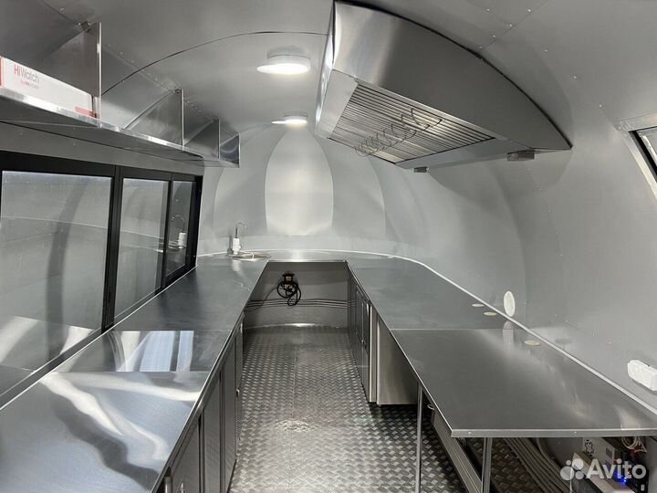 Мобильный фудтрак для торговли