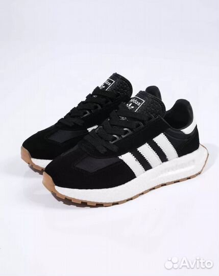 Кроссовки женские Adidas