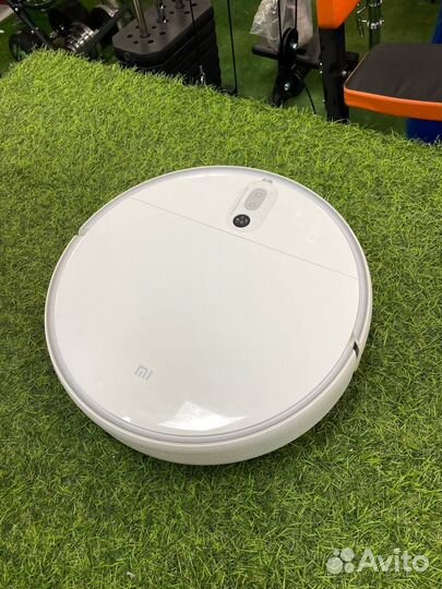 Робот-пылесос Xiaomi Mi Robot Vacuum Mop белый