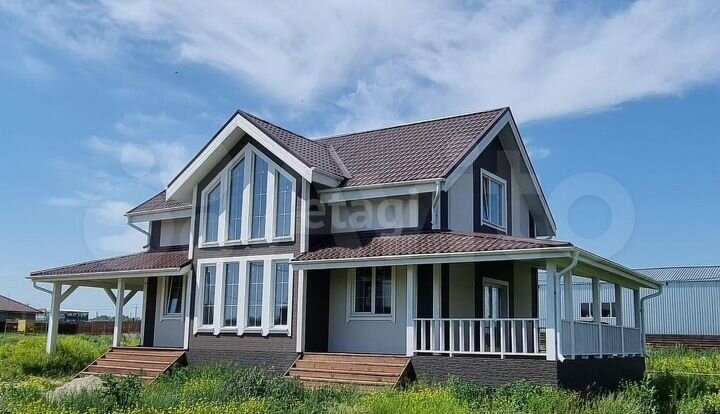 Дом 196,8 м² на участке 10 сот.