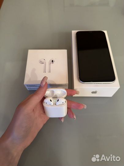 iPhone 11 128 + airpods