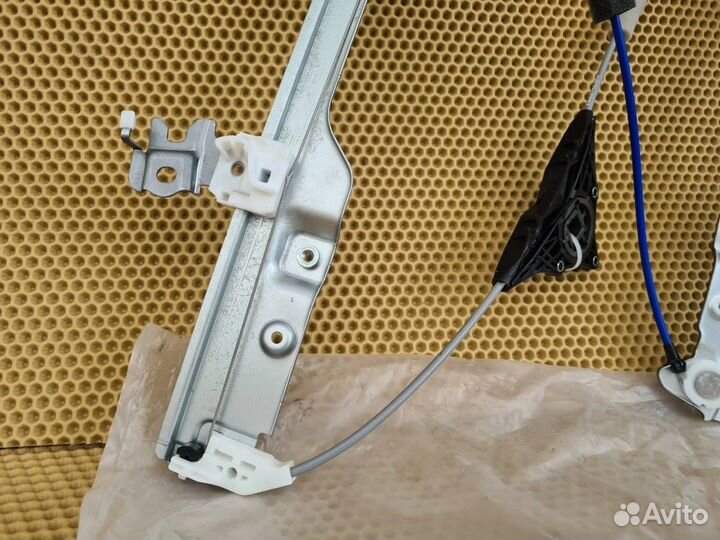 Стеклоподъемник передний левый Infiniti Fx35 Fx37