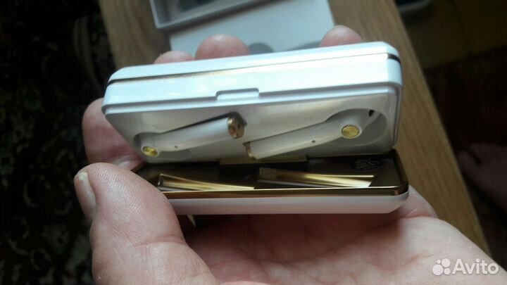 Телефон маленький мобильный