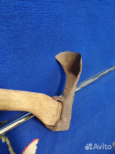 Топор старинный для продольного паза в брёвнах