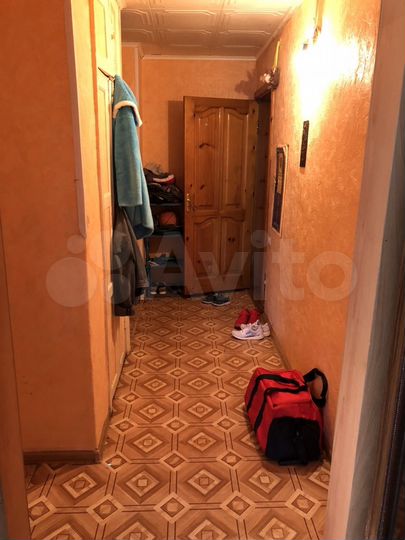 3-к. квартира, 63 м², 1/2 эт.