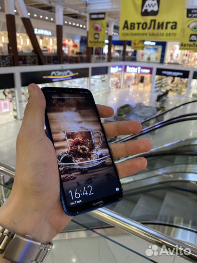 Телефон huawei p20 lite