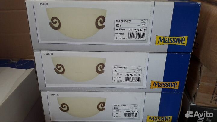 Светильники настенные фирма Massive 1 лампа 60 W ж