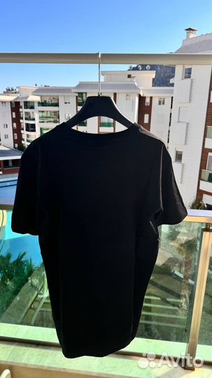 Футболка givenchy