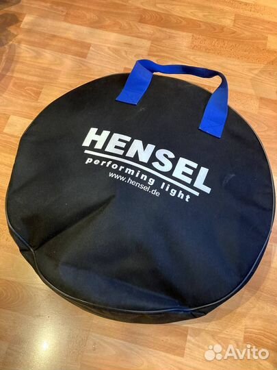 Портретная тарелка Hensel с кофрем