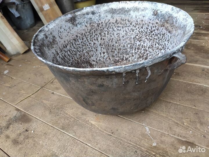 Чан чугунный диаметр49см высота29см