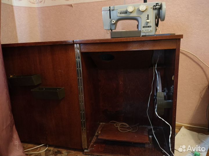 Швейная машина Чайка 3