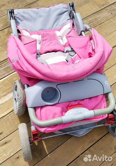 Прогулочная коляска