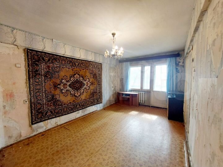 3-к. квартира, 50 м², 3/5 эт.