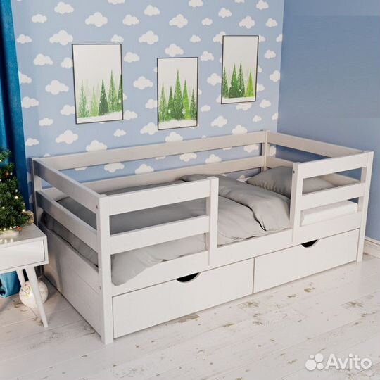 Детская кровать из массива сосны новая