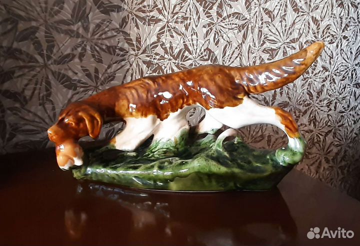 Фигурка Сеттер с дичью. Обливная керамика