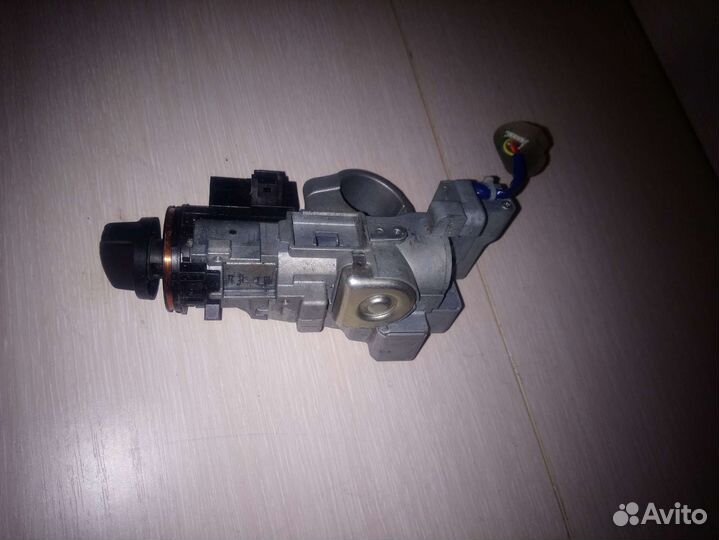 Замок зажигания Nissan Qashqai j10