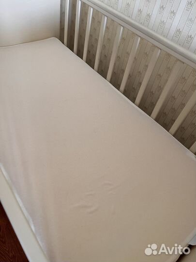 Детская кроватка с маятником трансформер