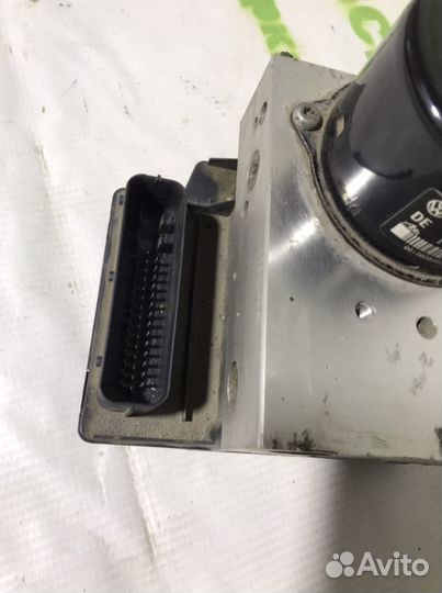 Блок abs volkswagen golf 4.1C0907379