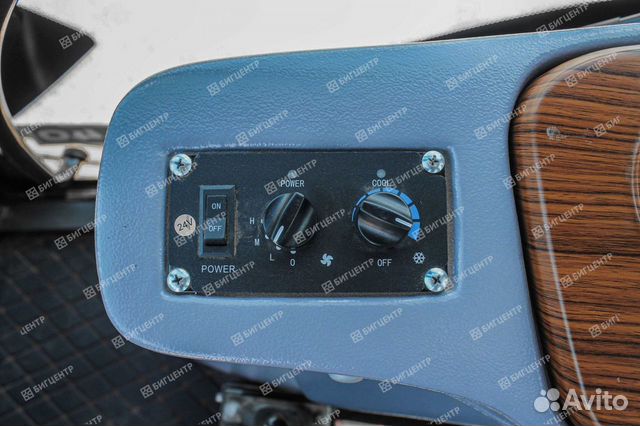 Экскаватор-погрузчик Runmax SE440TS, 2023 объявление продам