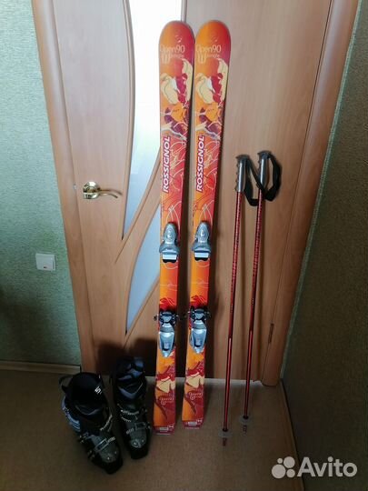 Горные лыжи Rossignol, ботинки, палки