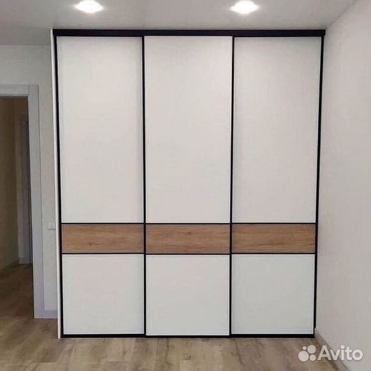 Шкаф в прихожую