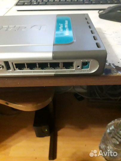 Wi-fi роутер D-Link DI-824VUP+