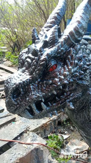 Дракон-скульптура в экстерьер