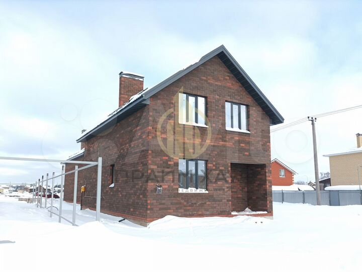 Дом 123 м² на участке 4 сот.