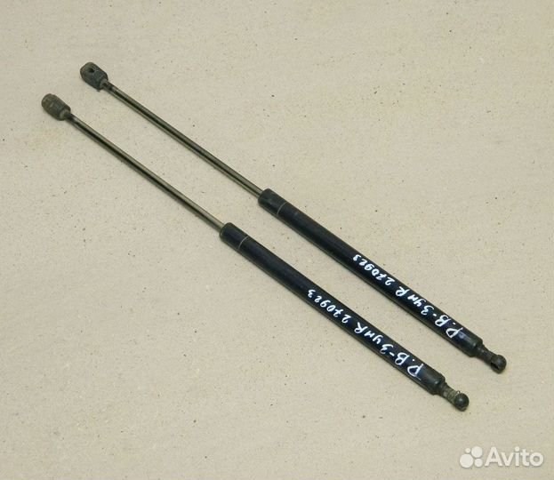 Амортизатор багажника VW Passat B3 универсал