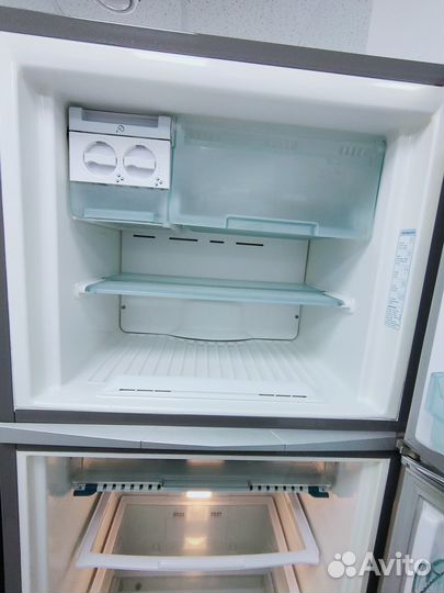 Холодильник Whirlpool No Frost