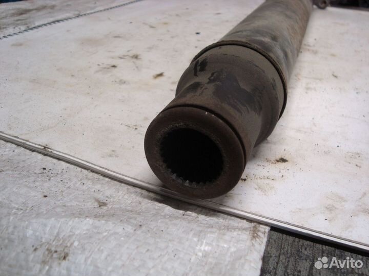 Карданный вал задний C208 M111 A2024107701