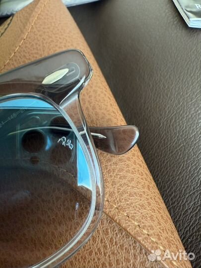 Солнцезащитные очки Ray Ban