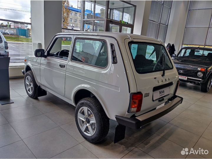 ВАЗ Niva Legend 1.7 МТ, 2023