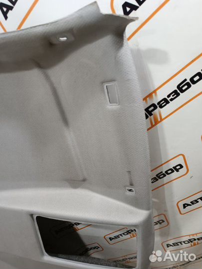 Обшивка потолка Chevrolet Niva