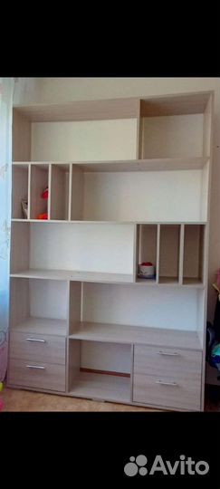 Стеллаж под книги или игрушки