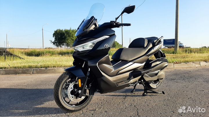 Макси-скутер voge SR4 Max