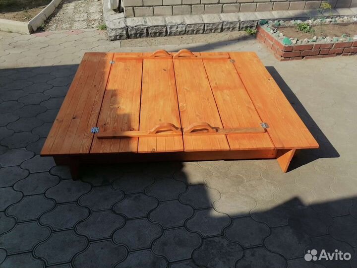 Детская песочница деревянная