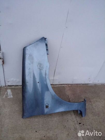 Renault Clio передние крылья