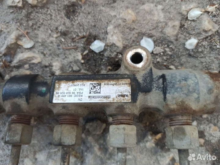 Топливная рампа Ситроен C5 X7 DV6