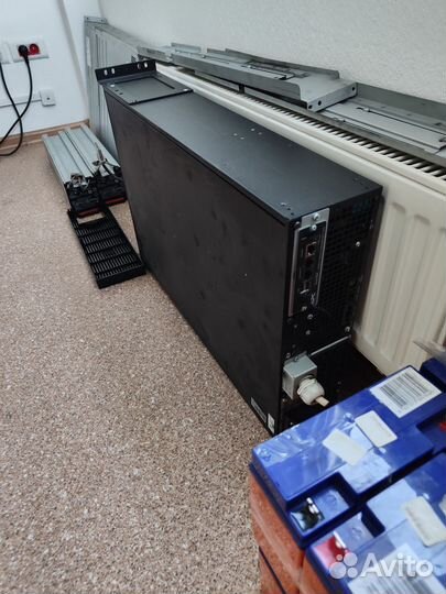 Ибп APC Smart-UPS X 3000VA Rack/Tower LCD