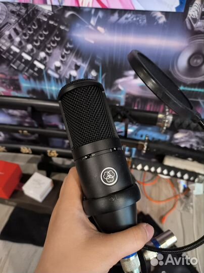 Студийный микрофон AKG P120