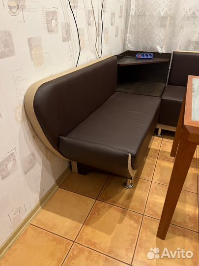 Угловой диван