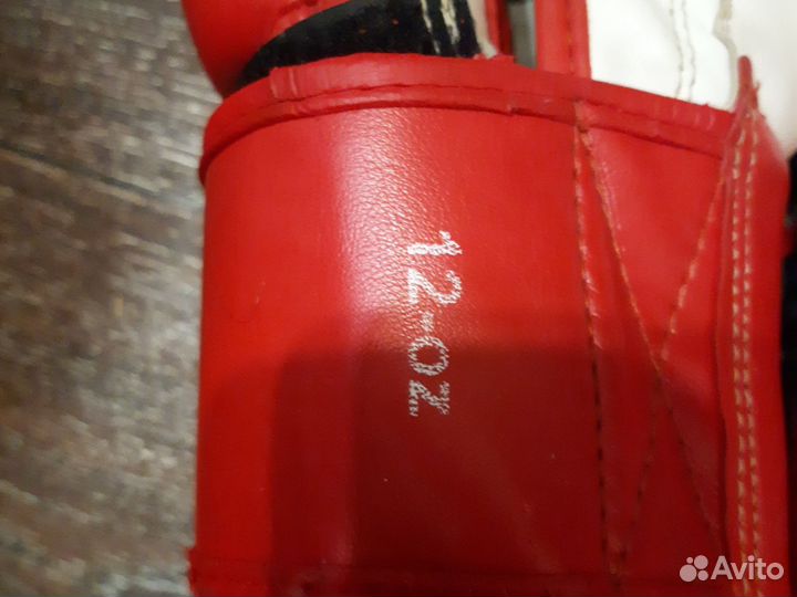 Боксерские перчатки 12 oz