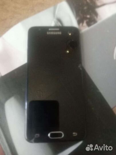 Телефон Samsung