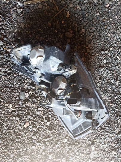 Фара правая на лада Веста