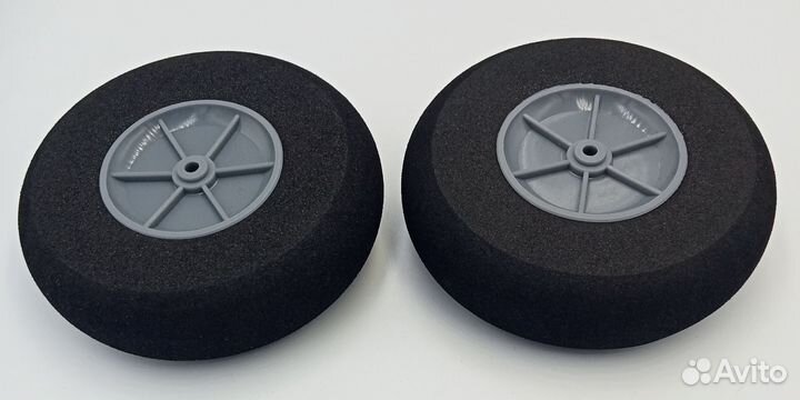 Набор колёс для авиамодели (100,77,65мм)