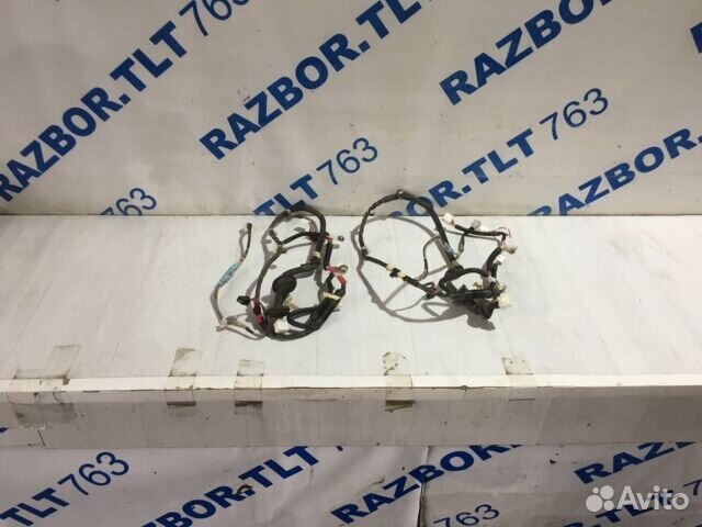 Проводка задней двери lexus IS350 3.5 ат седан