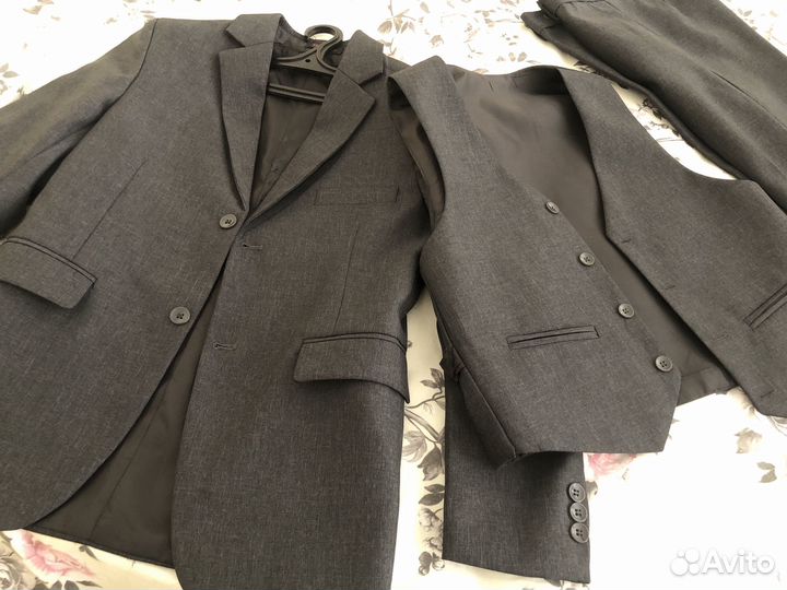 Школьный костюм